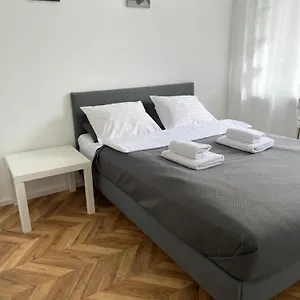  Apartament Green